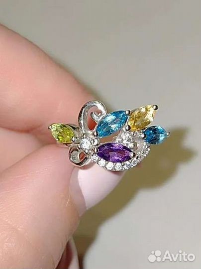 Серебряное кольцо с натуральными камнями 16,5 р