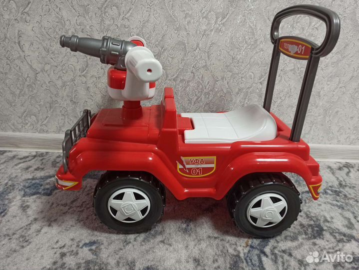Машинка-каталка