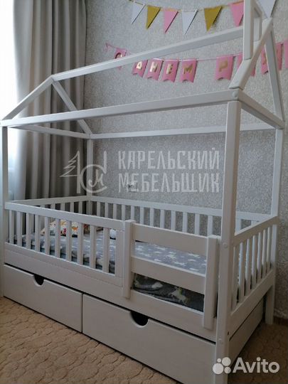 Кровать домик классик в наличии