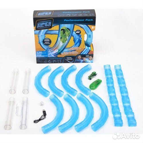 Трек машинка в трубе на управлении