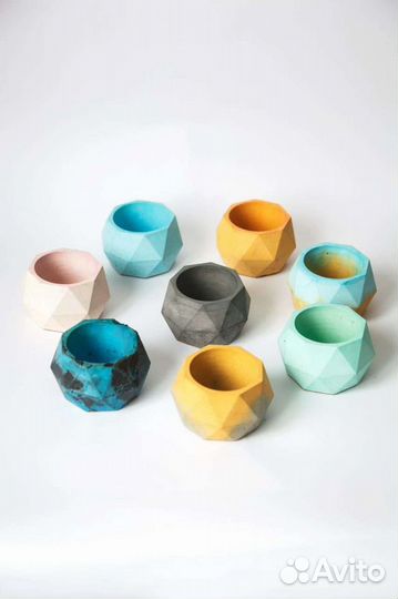 Бетонное кашпо + мох