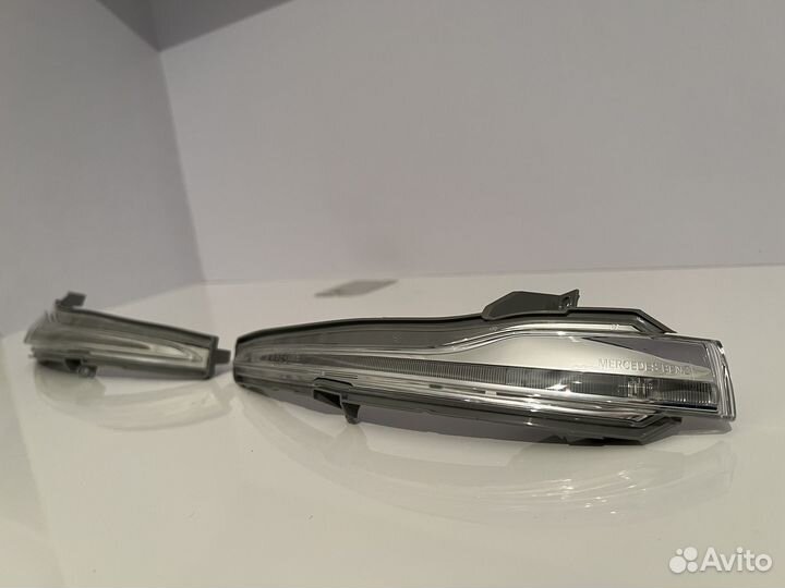 Повторитель поворота Mercedes W222
