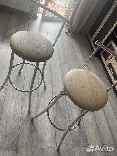 Стул барный
