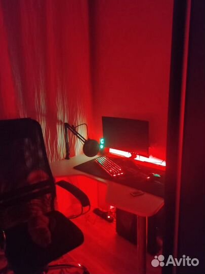 Компьютерный игровой стол
