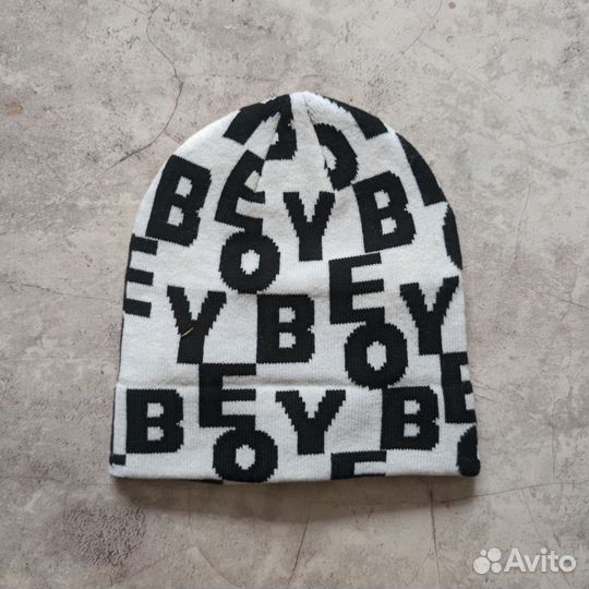 Шапка Obey
