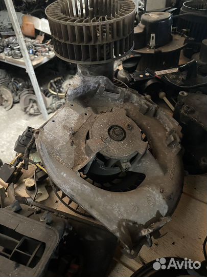 Моторчик печки Мерседес W140 S classe