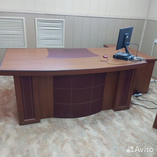 Мебель для кабинета руководителя бу