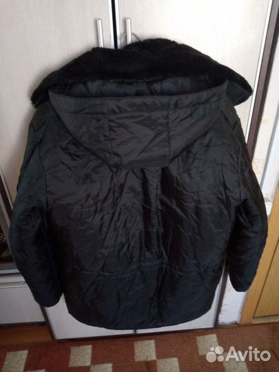 Зимняя куртка охранника