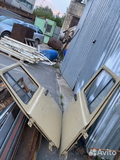 Двери левая правая 3307 газ