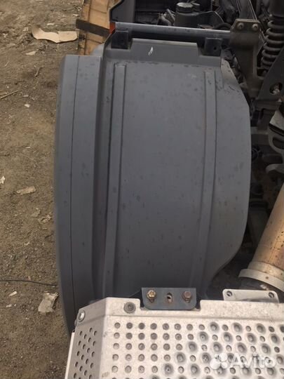 Крылья передние Mercedes actros