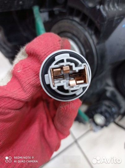 Фара передняя левая Toyota Land Cruiser Prado