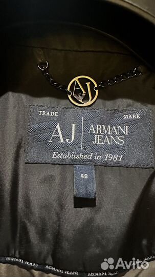 Пуховик armani jeans 48 оригинал