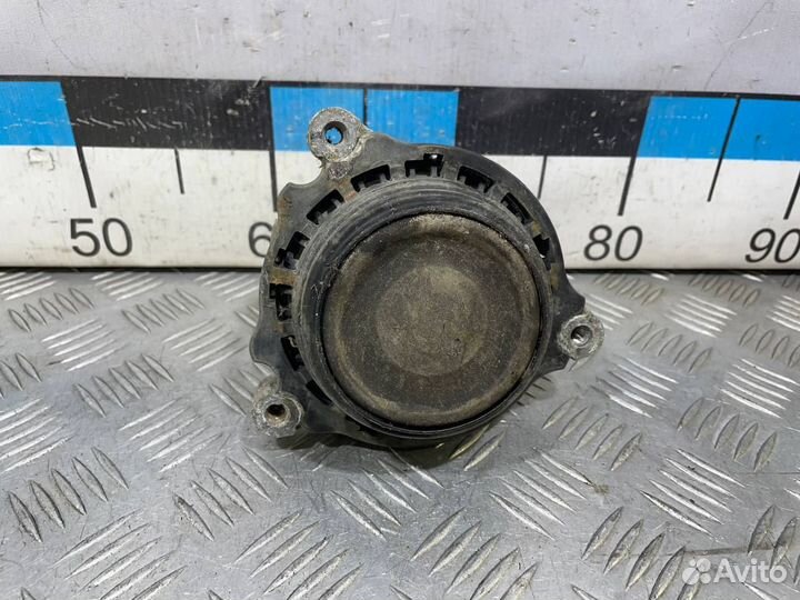 Б/У Опора двигателя правая#001