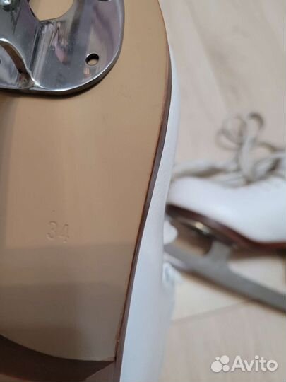 Коньки профессиональные