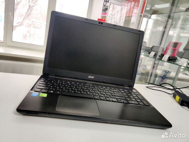 Ноутбук Acer E5-571G-73YD