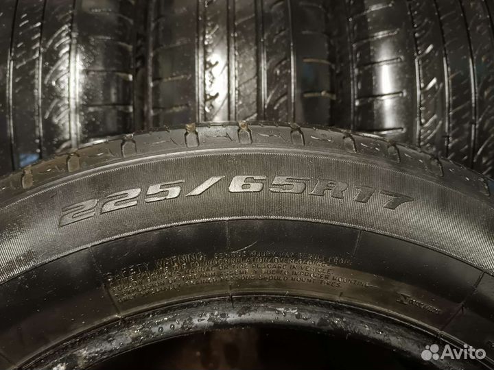 Royal Black Royal Sport 225/65 R17