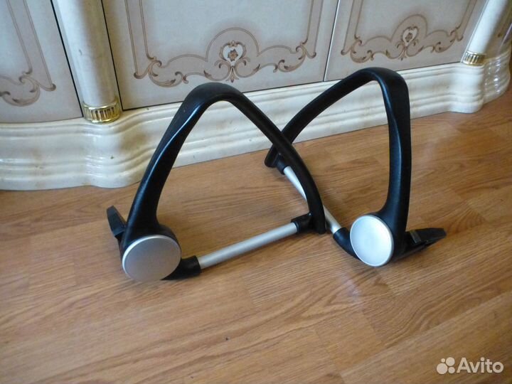 Комплект подлокотников от офисного кресла Арфа