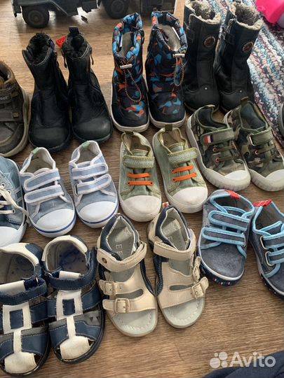 Детская обувь (на 2-3-4 года)