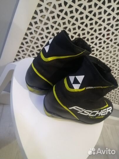 Лыжные ботинки Fischer RCJ классика