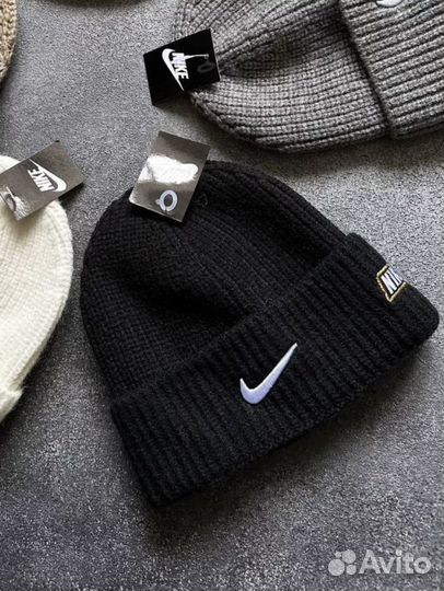 Мужская зимняя шапка