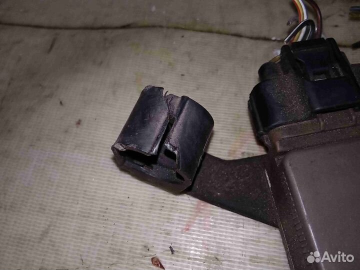 Блок управления форсунками Toyota Land Cruiser Pra