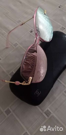 Солнечные очки женские