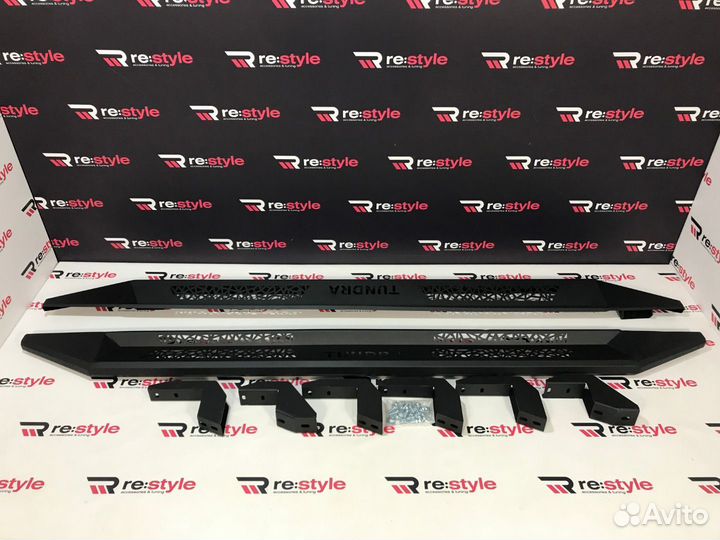 Пороги Toyota Tundra Железные