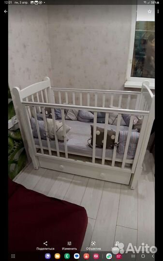 Детская кроватка с маятником и ящиком