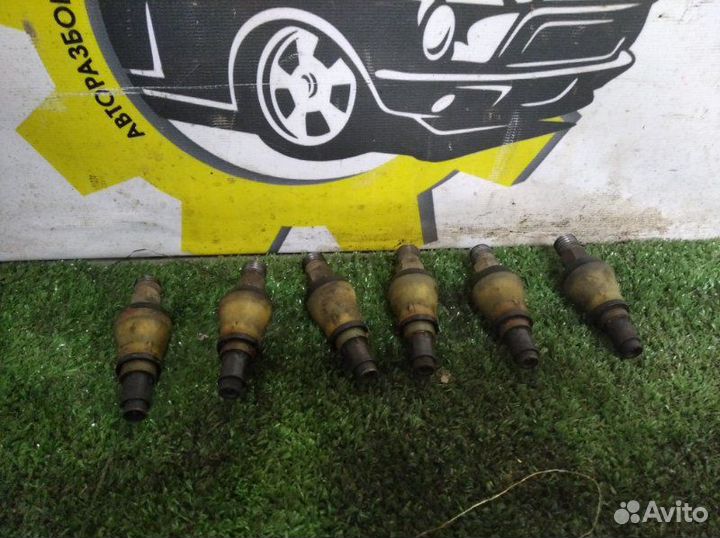 Форсунка топливная Mercedes-Benz 280 седан 1980