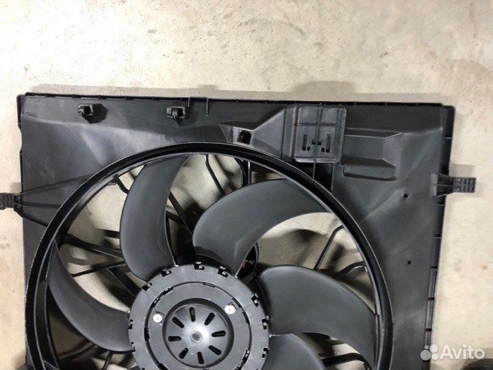 Вентилятор охлаждения радиатора Mercedes-Benz