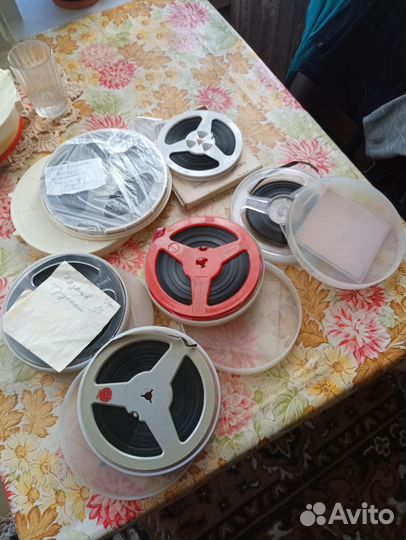 Магнитофонная лента+коробки и бобина