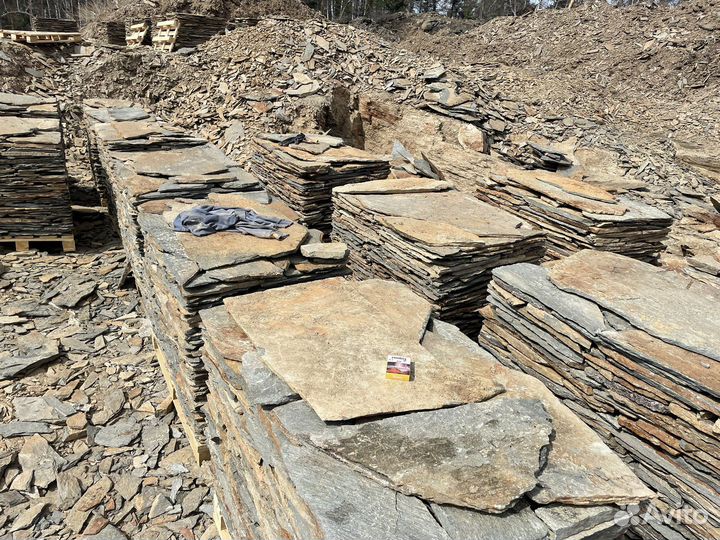 Камень плитняк природный строительный