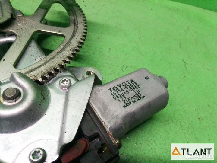 Стеклоподъемник передний правый toyota funcargo