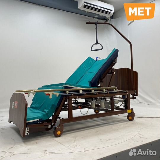 MET Revel L Медицинская удлинённая электро кровать