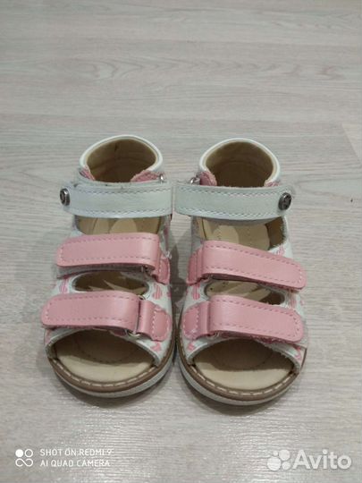 Сандалии для девочки 20 размер
