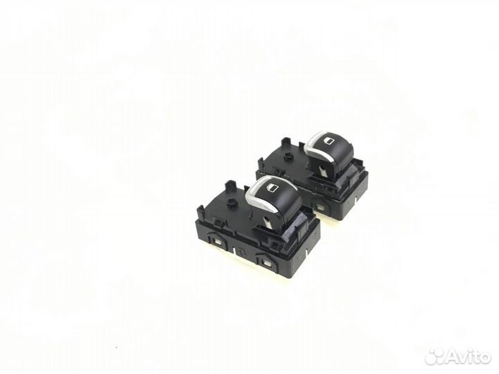 Кнопка стеклоподъемника задняя Kia K5 DL3 G4NA