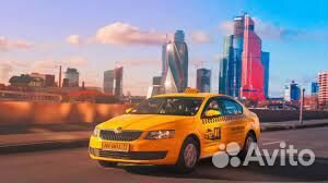 Водитель Яндекс Такси с личным авто