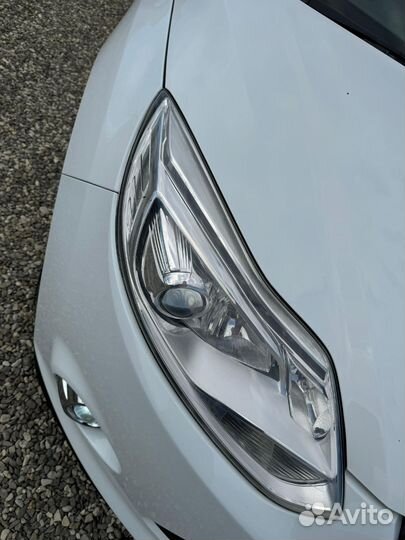 Фара ford focus 3