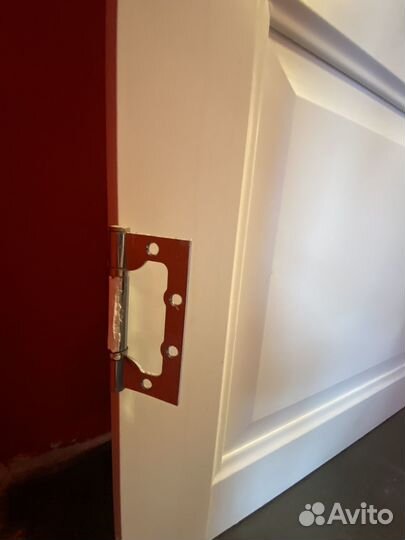 Дверь деревянная комнатная