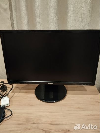 Монитор Asus 22 дюйма