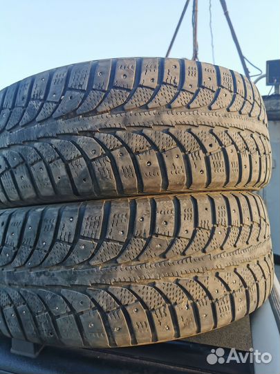 GT Radial Champiro IcePro 225/55 R17