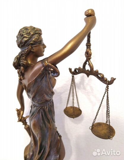 Бронзовая статуэтка фигурка Фемида