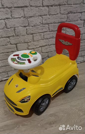 Машинка каталка толокар