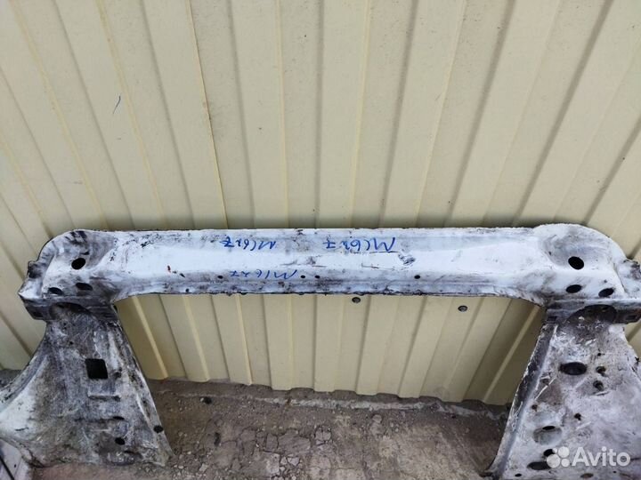 Балка поперечная передняя Land Rover Range Rover