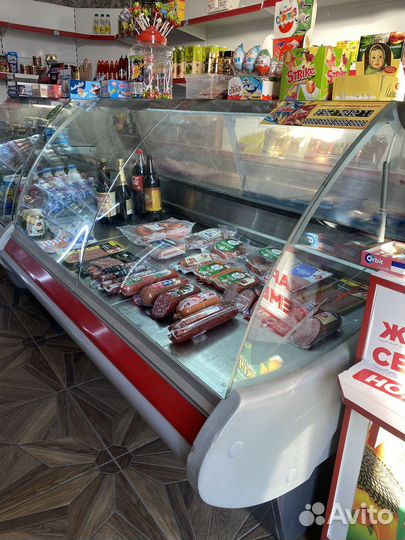 Холодильник витринный