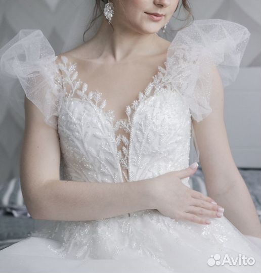 Платье свадебное 40-44