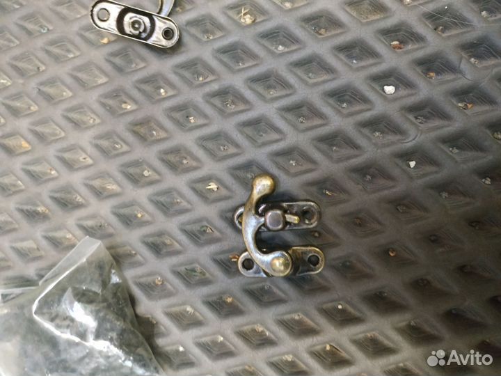 Замок крючек декоративный для шкатулки