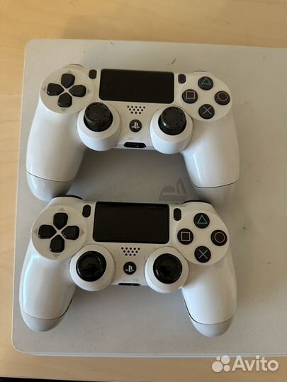 Sony playstation 4 slim