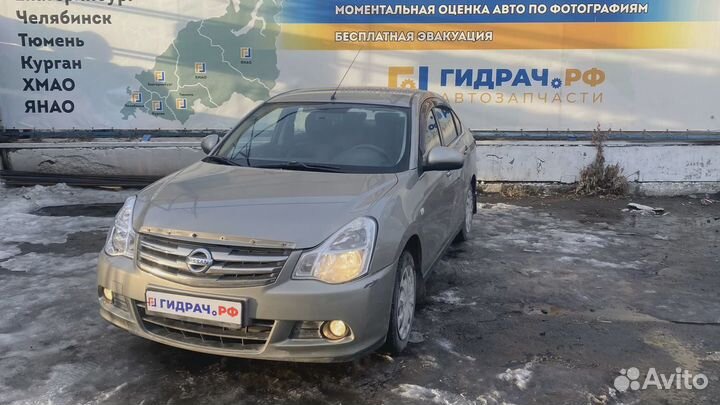 Шумоизоляция капота Nissan Almera (G15) 65840-EW00