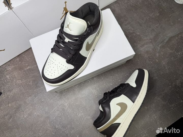 Nike Air Jordan 1 Low Shadow Brown